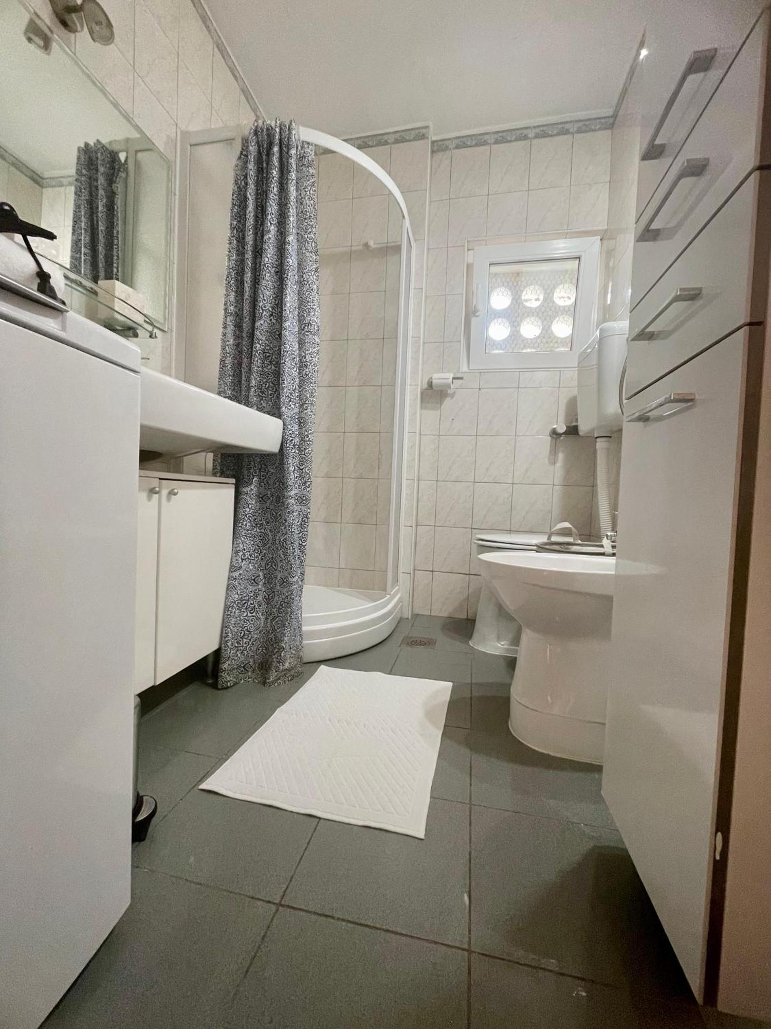 Dinka Old Town Apartment With Sea View Trogir Eksteriør billede